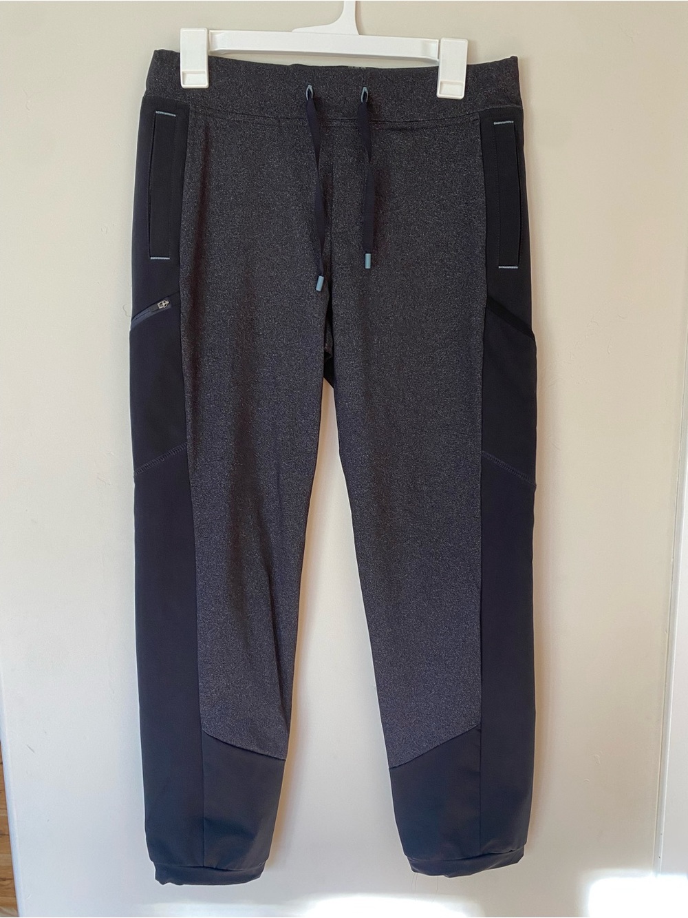 Title Nine Dark Gray Active Jogger Pants - Casual Performance